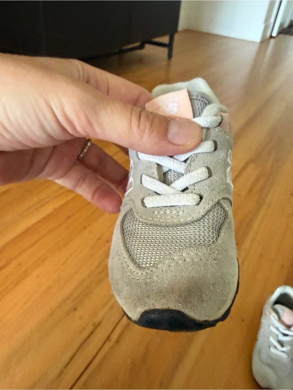 New Balance 574 Girls/Toddler, size 6.5, Gray and Pink Suede Sneaker